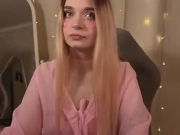 Chaturbate Live Sex Cam of lucysbrain