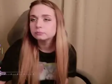 Chaturbate Live Sex Cam of lucysbrain