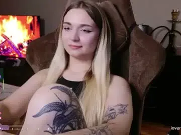 Chaturbate Best live sex cam show of lucysbrain