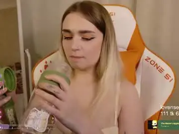 Chaturbate Live Sex Cam of lucysbrain
