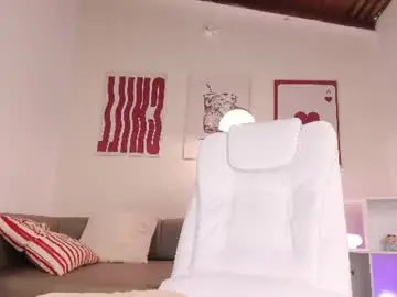 Chaturbate Best live sex cam show of emi_luv