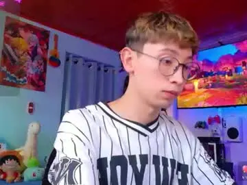 Chaturbate Adult Video Chat of chris_blake_