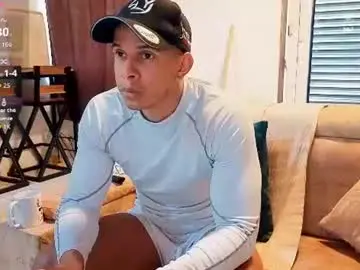 Chaturbate Adult Video Chat of marco_striker