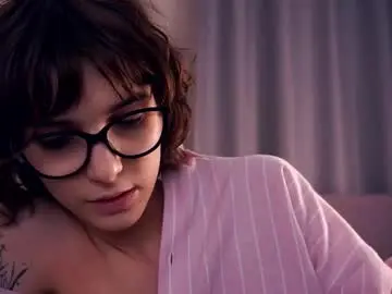 Chaturbate Free Porn Cam of odettehatt