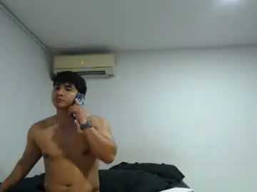 Chaturbate Best live sex cam show of santii_jr