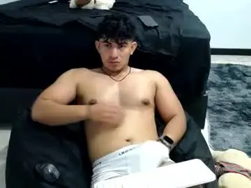 Chaturbate Live Porn of santii_jr