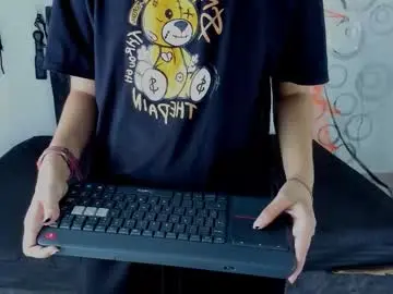 Chaturbate Free Live Porn of skarleth_and_lina