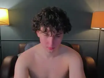 Chaturbate Free Porn Cam of adrianoaubert