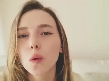 Chaturbate Live Porn of shypeachmaru