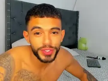 Chaturbate Free Porn Cam of andrewadans02