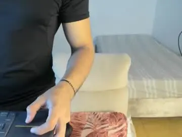 Chaturbate Live Sex Cam of sant_wahlberg