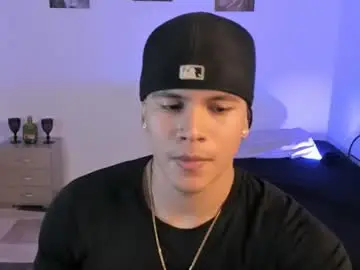 Chaturbate Best live sex cam show of sant_wahlberg