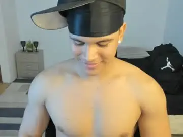 Chaturbate Adult Video Chat of sant_wahlberg