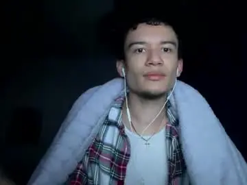 Chaturbate Free Live Porn of uhdummy