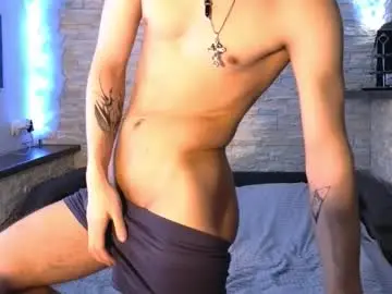 Chaturbate Live Sex Cam of dean_raven