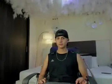 Chaturbate Adult Video Chat of landercruz