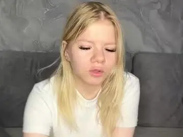 Chaturbate Live Sex Cam of sandragaze