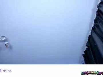 Chaturbate Live Sex Cam of vivian_qwerty