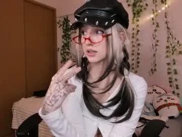 Chaturbate Adult Webcam of vivian_qwerty