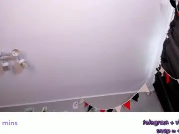 Chaturbate Watch Live Sex Cams of vivian_qwerty