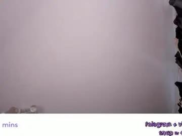 Chaturbate Live Sex Cam of vivian_qwerty
