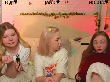 Chaturbate Live Sex Cam of _ramune_