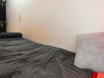Chaturbate Live Porn of lia_and_felipe