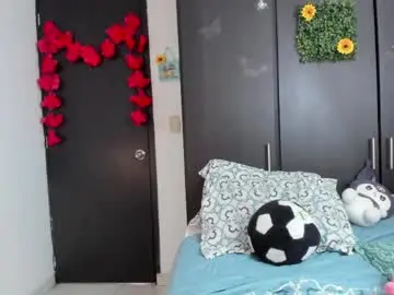 Chaturbate Best live sex cam show of mensia_hernandez
