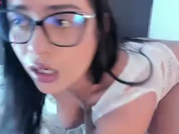 Chaturbate Free Porn Cam of mensia_hernandez