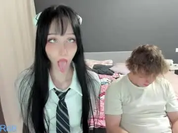 Chaturbate Live Sex Cam of ariel_rouse