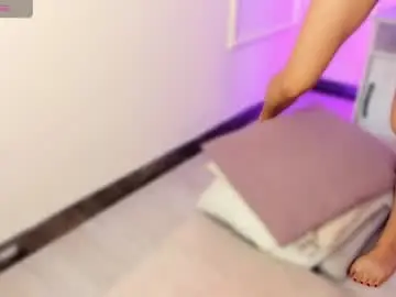 Chaturbate Live Sex of ema_soul