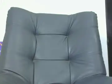 Chaturbate Watch Live Sex Cams of lovexjuxn77