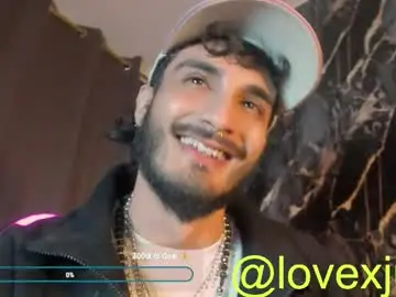 Chaturbate Live Sex Cam of lovexjuxn77