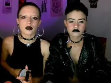 Chaturbate Free Live Porn of plutonbluemoon_999