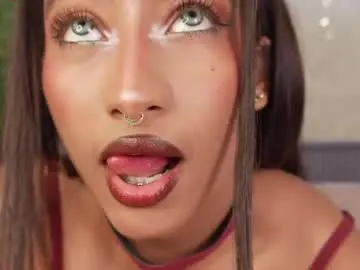 Chaturbate Watch Live Sex Cams of willow_hendrix