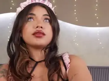 Chaturbate Watch Live Sex Cams of willow_hendrix