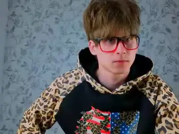 Chaturbate Sex Chat of shidoffer77