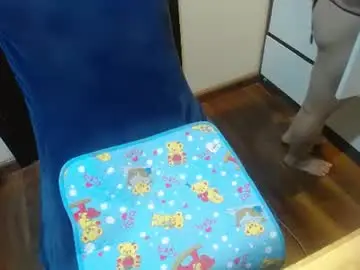 Chaturbate Live Sex Cam of bearsuri