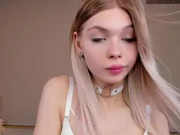 Chaturbate Adult Webcam of blondy_fina