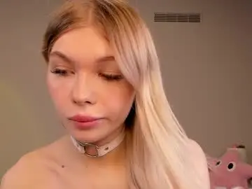 Chaturbate Best live sex cam show of blondy_fina