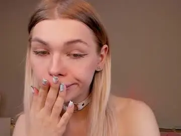 Chaturbate Watch Live Sex Cams of blondy_fina