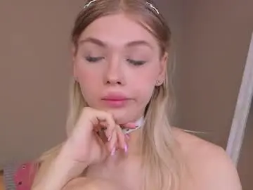 Chaturbate Best live sex cam show of blondy_fina
