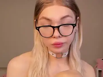 Chaturbate Best live sex cam show of blondy_fina