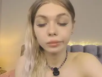Chaturbate Nude Webcam of blondy_fina