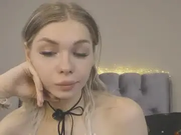 Chaturbate Watch Live Sex Cams of blondy_fina
