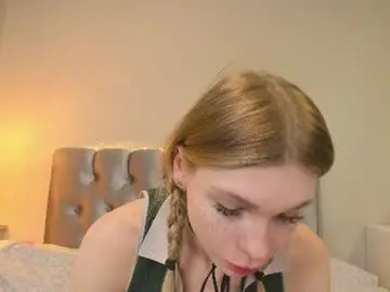 Chaturbate Live Porn of blondy_fina