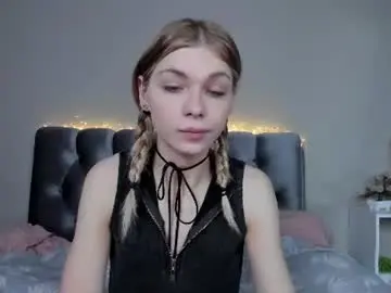 Chaturbate Nude Webcam of blondy_fina
