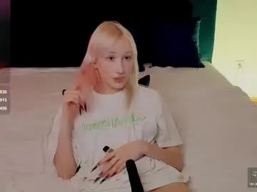 Chaturbate Live Sex of chrome_heartz