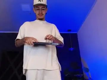 Chaturbate Sex Cam of codyywalker