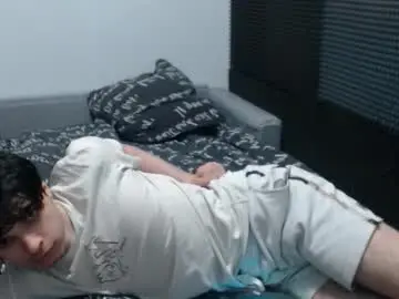 Chaturbate Free Live Porn of cris_peace